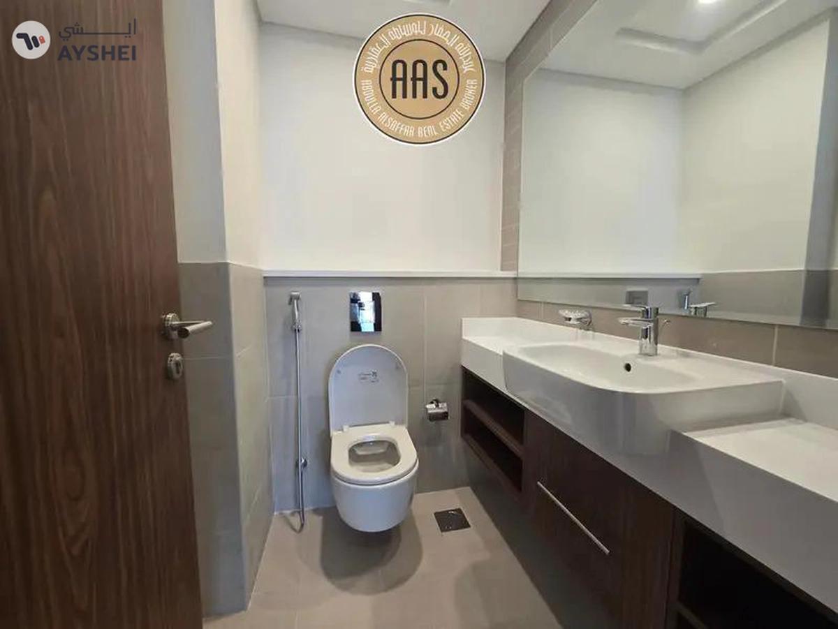 Burj khailfa view maidroom 2bhk 3baths in 135k balcony wardrobes 1parking free-6-6