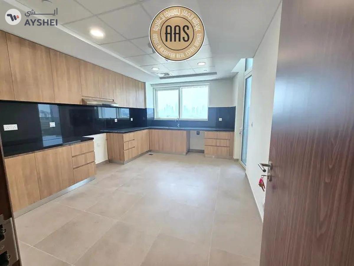 Burj khailfa view maidroom 2bhk 3baths in 135k balcony wardrobes 1parking free-1-landscape