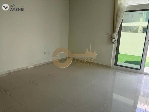 Spacious | 3 Bed Townhouse with Garden | Fountain