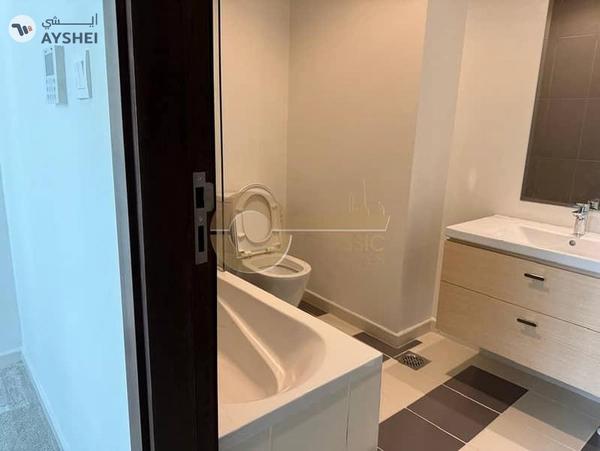 Spacious | 3 Bed Townhouse with Garden | Fountain