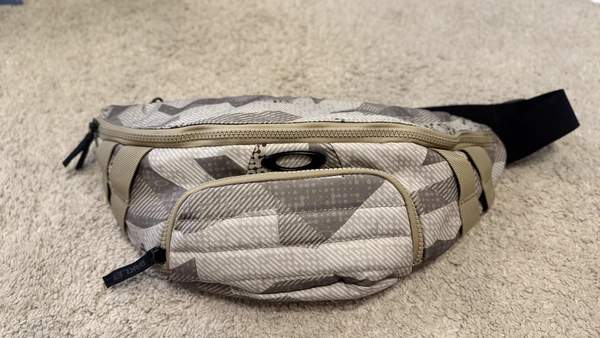 Oakley Enduro Belt Bag