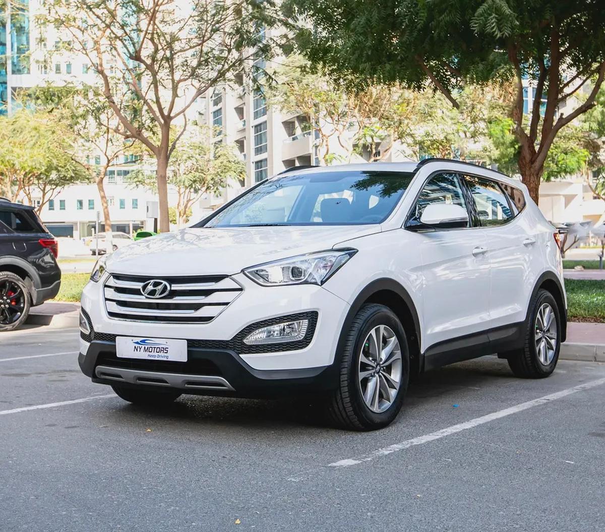 Hyundai Santa Fe GL 2016 GCC in Excellent Condition-1-1