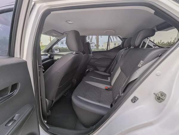 Nissan Kicks SV 2019, GCC Specs - Agency Maintained Full Option With Full Service History