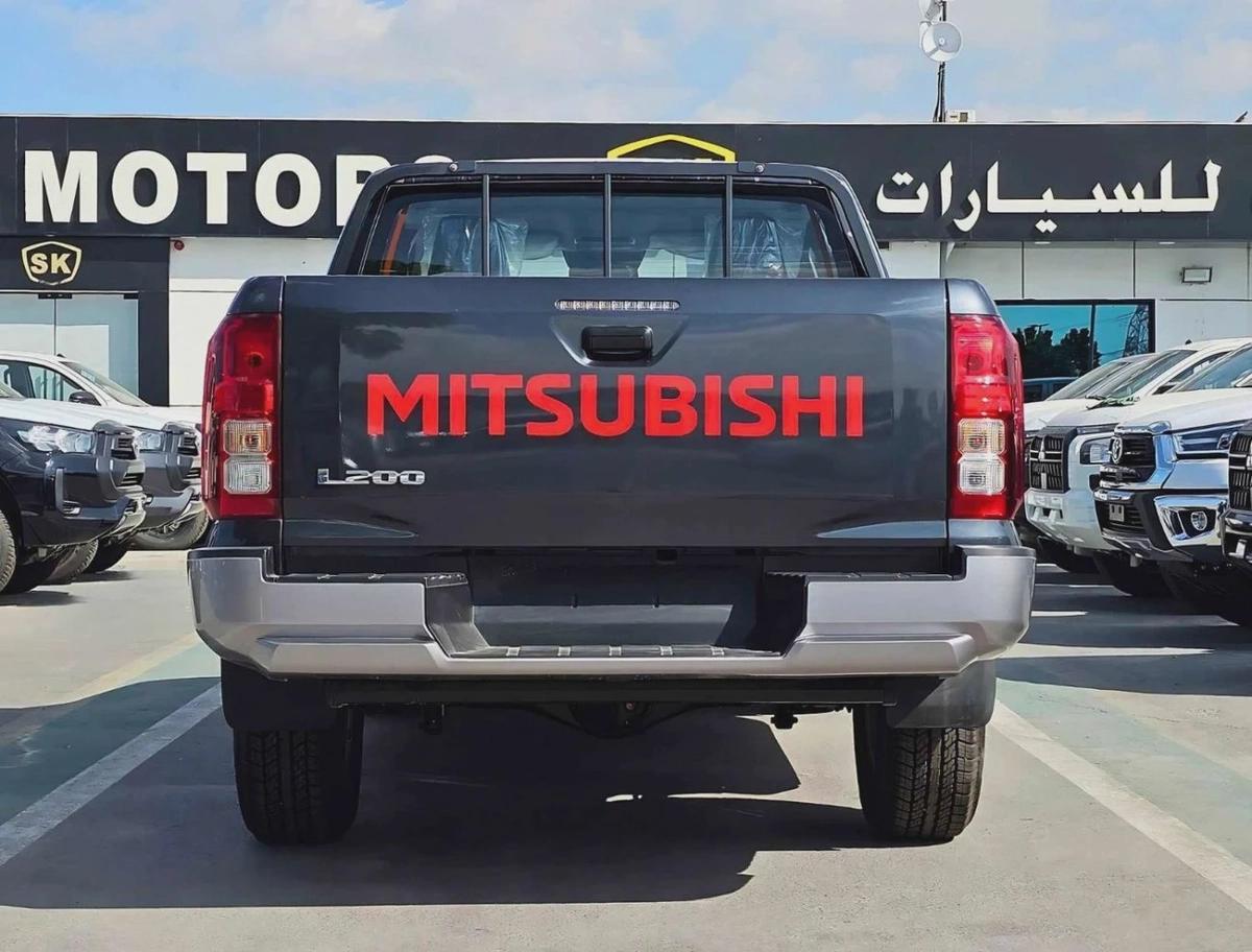 Mitsubishi L200 GLX 2.4L PETROL / M/T / SIDE STICKER / 4WD / CODE # GLXP-3-3