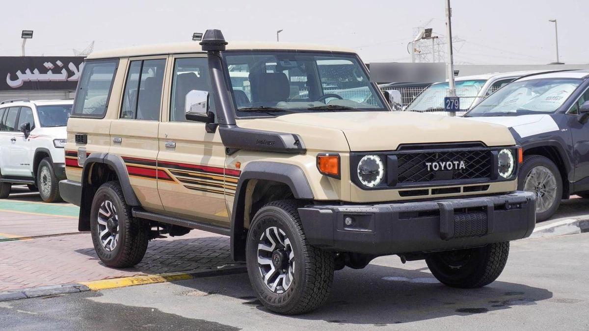 Toyota Land Cruiser 70 LX 4.0L V6 A/T-0-0