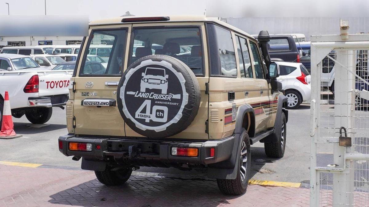 Toyota Land Cruiser 70 LX 4.0L V6 A/T-16-16