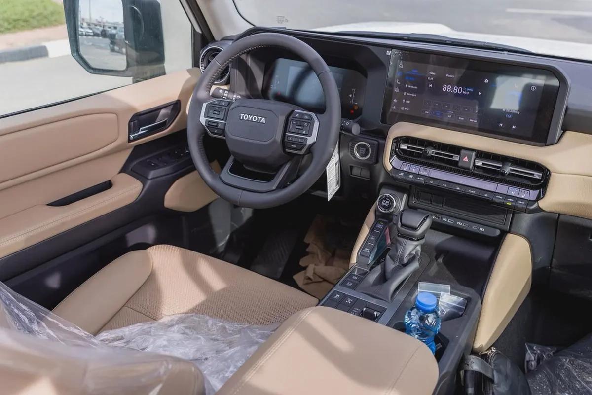 Toyota Prado GXR 2025 - GCC Specs - Brand New-14-14