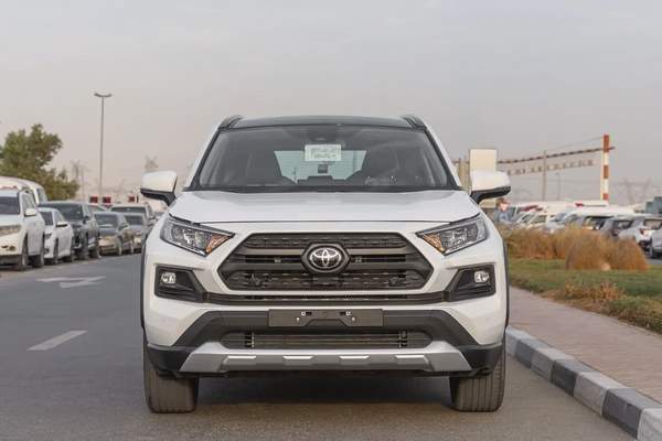 TOYOTA - RAV4 - ADVENTURE - PETROL - 4WD - Panoramic Roof - GCC - 2025 (Export)