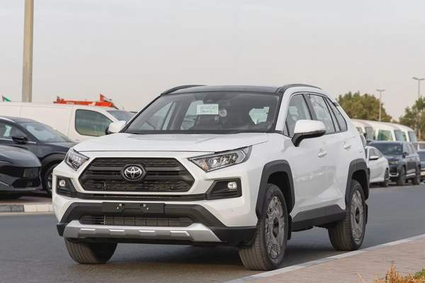 TOYOTA - RAV4 - ADVENTURE - PETROL - 4WD - Panoramic Roof - GCC - 2025 (Export)