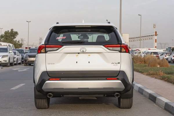 TOYOTA - RAV4 - ADVENTURE - PETROL - 4WD - Panoramic Roof - GCC - 2025 (Export)