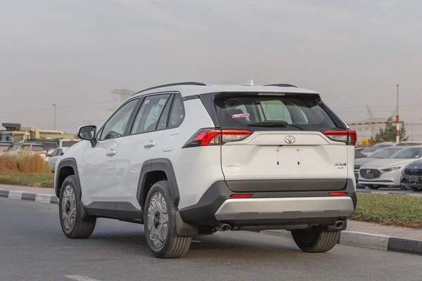 TOYOTA - RAV4 - ADVENTURE - PETROL - 4WD - Panoramic Roof - GCC - 2025 (Export)