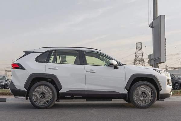 TOYOTA - RAV4 - ADVENTURE - PETROL - 4WD - Panoramic Roof - GCC - 2025 (Export)
