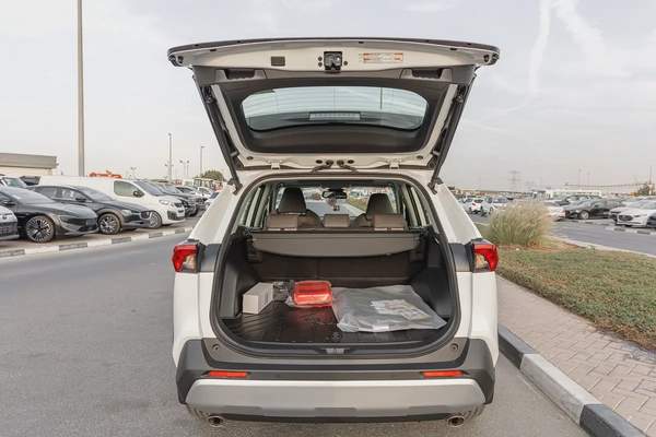 TOYOTA - RAV4 - ADVENTURE - PETROL - 4WD - Panoramic Roof - GCC - 2025 (Export)