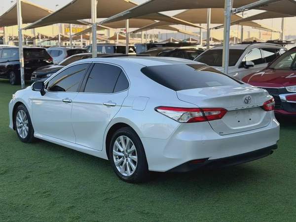CAMRY 2020 MODEL FREE ACCIDENT FIRST OWNER 130000KM ORIGINAL PAINT EXCELLENT CONDITION