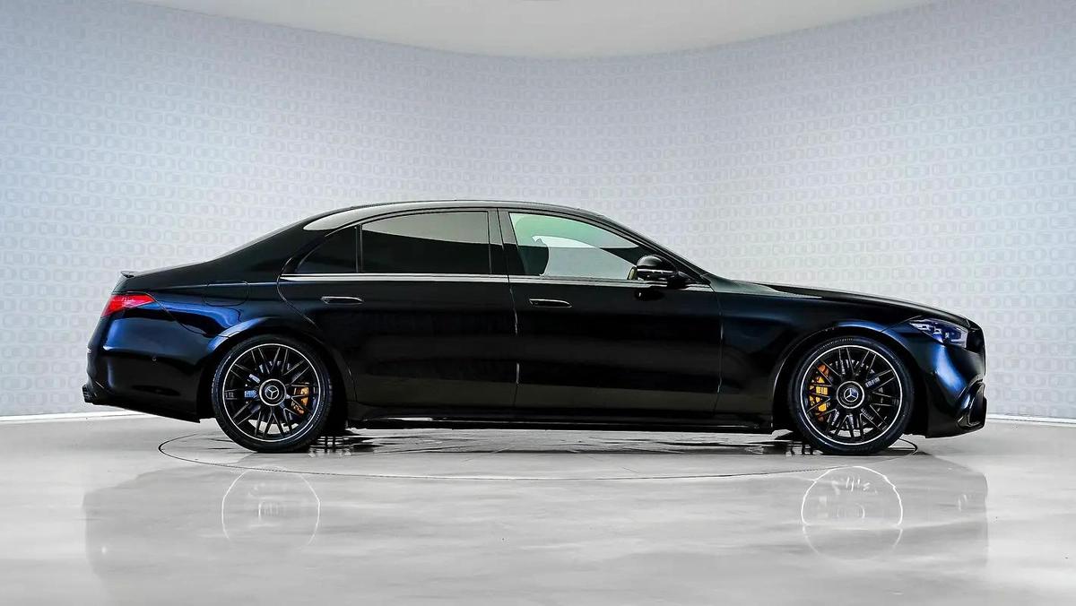 UAEs Very Best Example | 2 Years Free Servicing | AED 5,631 Per Month-3-3