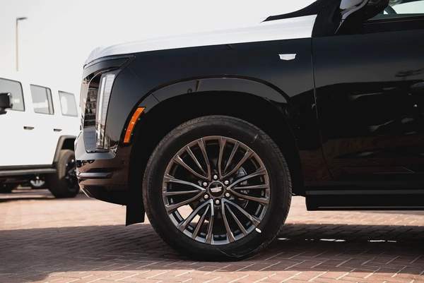 Cadillac Escalade Sport Platinum 6.2L 4WD 2025 Brand New American Specs 6.2L V8