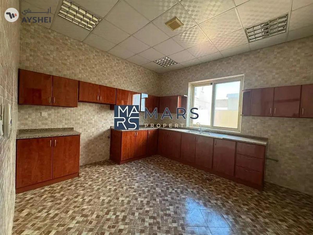 ๐ Discover Luxury Living in Darari, Sharjah - A Magnificent 8-Bedroom -20-20