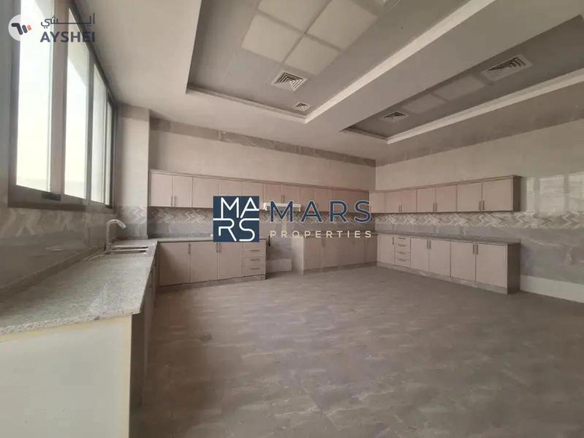 Brand New Premium 5-Bedroom Villa for Rent in Hoshi!-15-15