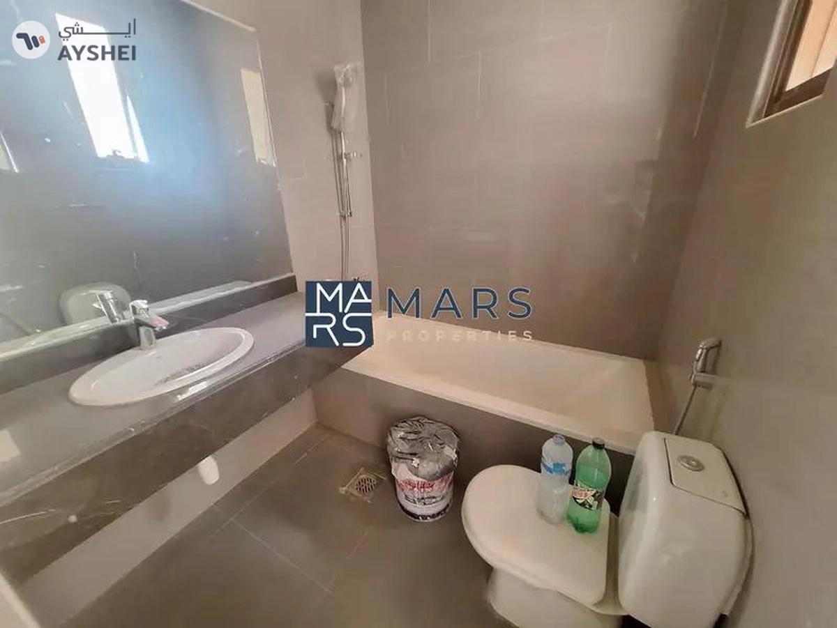 Brand New Premium 5-Bedroom Villa for Rent in Hoshi!-22-22