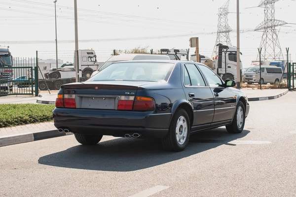 1999 - CADILLAC SEVILLE SLS - JAPANES SPECES - ONLY 8,000 KM