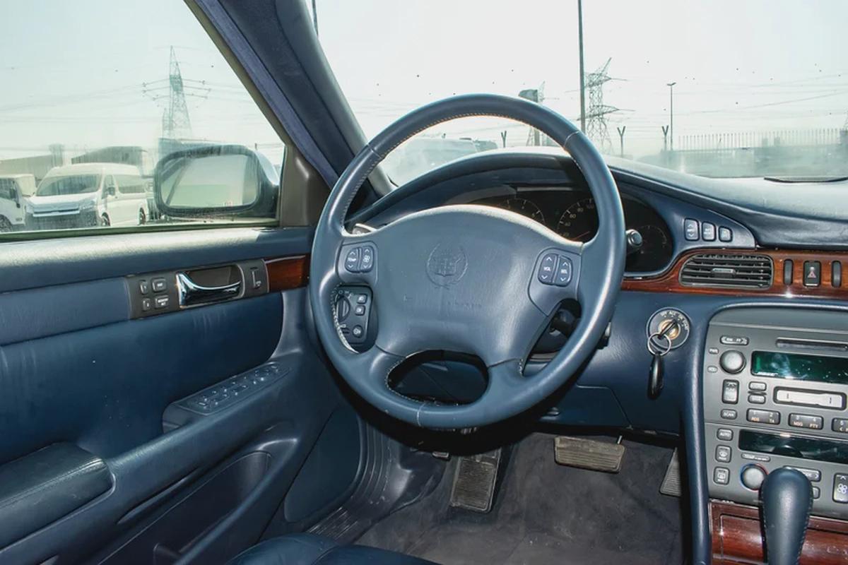 1999 - CADILLAC SEVILLE SLS - JAPANES SPECES - ONLY 8,000 KM-10-10