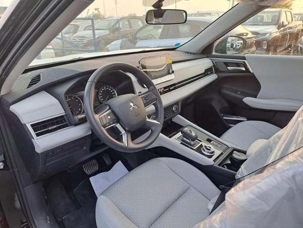 Mitsubishi Outlander OUTLANDER 2.5L