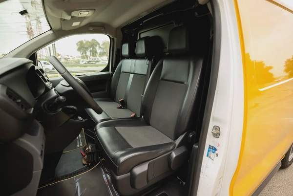 Peugeot Expert | Delivery Van | Manual Diesel | GCC Specs | Ref#P24052