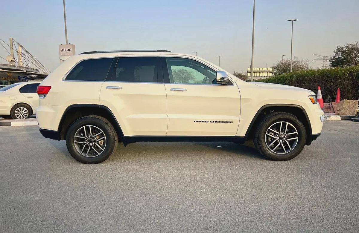 2019 Jeep Grand Cherokee Limited - American Specs - GCC Resale-4-4