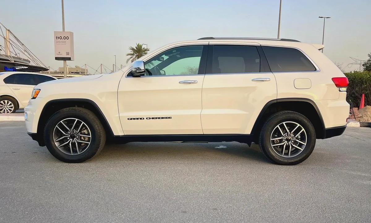 2019 Jeep Grand Cherokee Limited - American Specs - GCC Resale-7-7