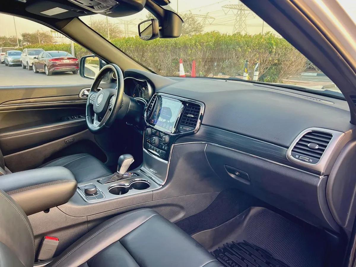 2019 Jeep Grand Cherokee Limited - American Specs - GCC Resale-19-19