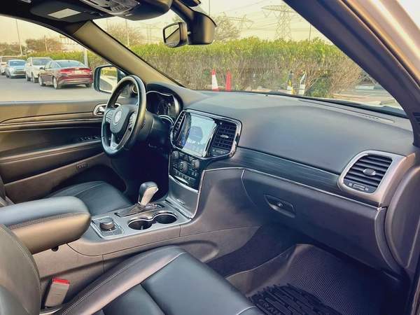 2019 Jeep Grand Cherokee Limited - American Specs - GCC Resale