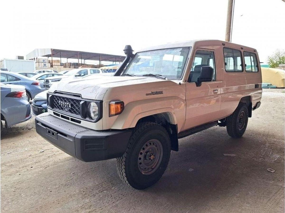 Toyota Land Cruiser 70 LC78 4.5L V8DIESEL 3DOOR-2-2