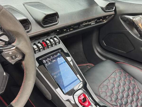 Lamborghini EVO RWD Spyder 2022