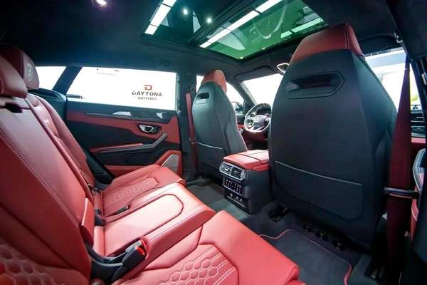 Lamborghini Urus S | 2024 | 1,500km | Under warranty