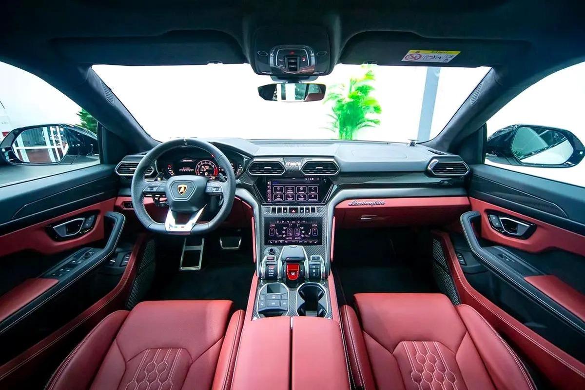 Lamborghini Urus S | 2024 | 1,500km | Under warranty-4-4