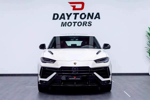 Lamborghini Urus S | 2024 | 1,500km | Under warranty