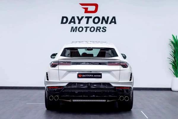 Lamborghini Urus S | 2024 | 1,500km | Under warranty
