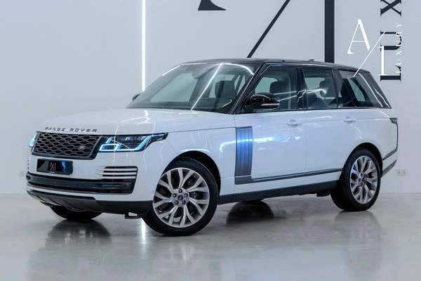 2020 Range Rover Vogue P525 V8, Excellent Condition