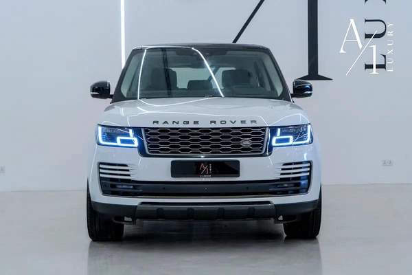 2020 Range Rover Vogue P525 V8, Excellent Condition