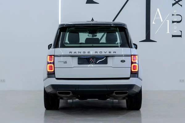 2020 Range Rover Vogue P525 V8, Excellent Condition
