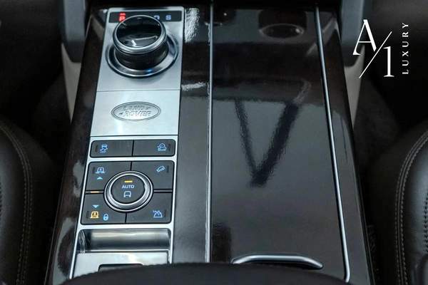 2020 Range Rover Vogue P525 V8, Excellent Condition