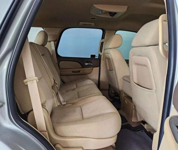 Chevrolet Tahoe LT 5.3L-8CYL - EXCELLENT CONDITION - AED 38,000