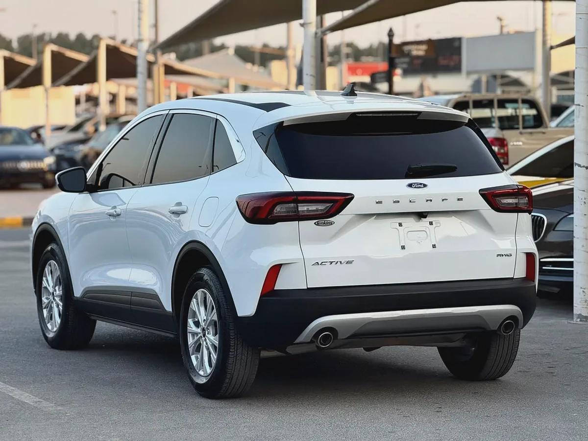 Ford Escape Active 2023-4-4