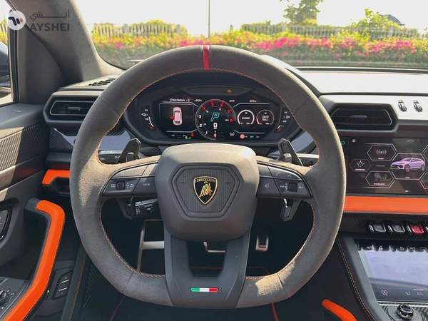 Lamborghini-URUS SE 2025