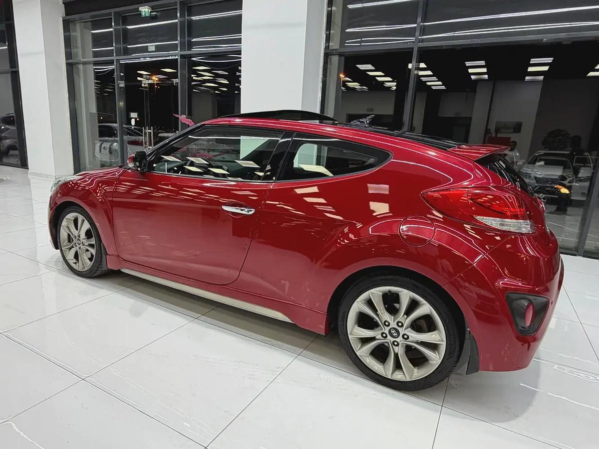 Hyundai Veloster GCC 1.6 Turbo-4-4