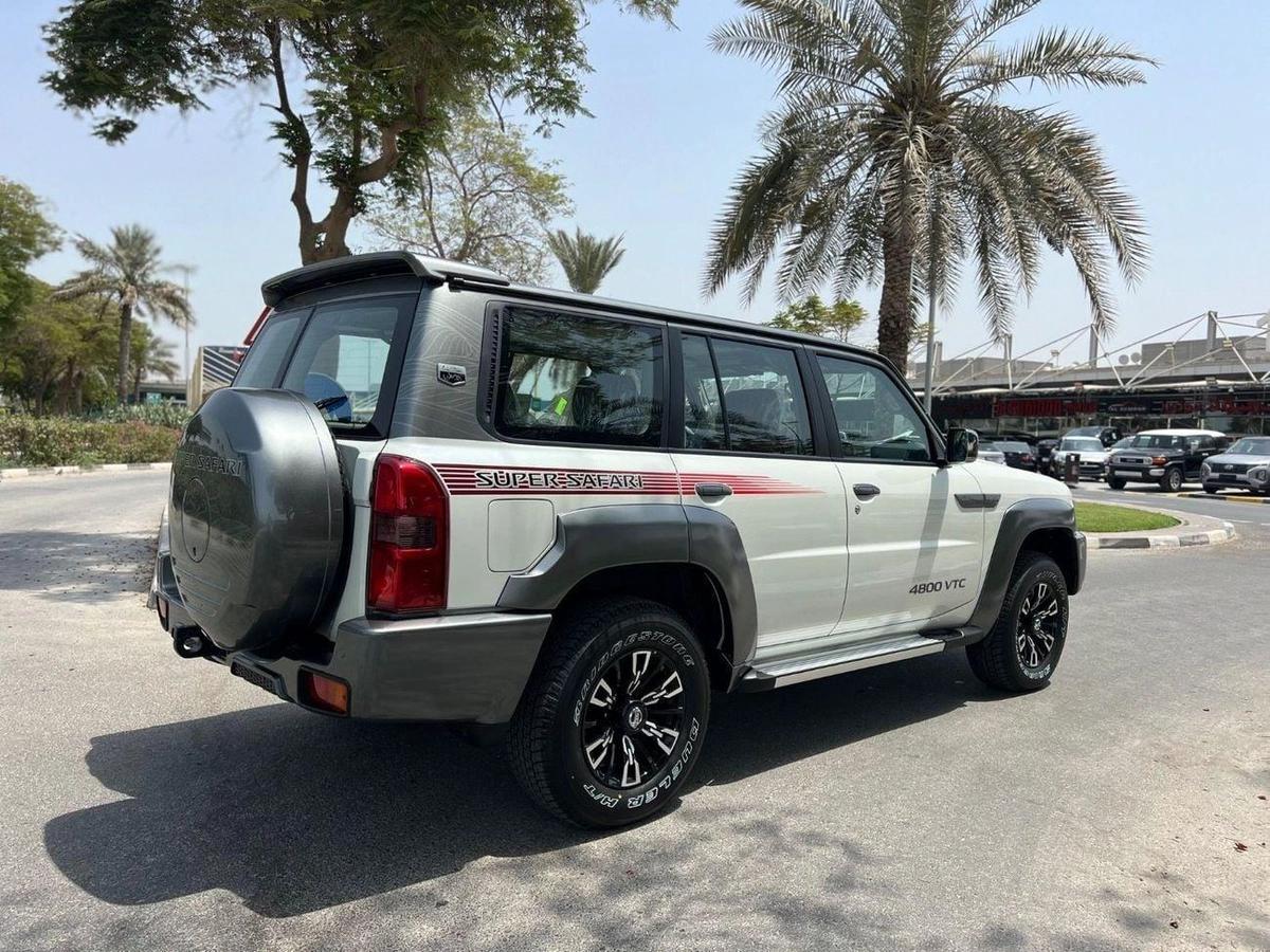 Nissan Patrol SUPER SAFARI AUTOMATIC-8-8