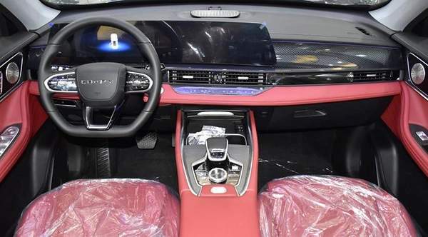 Chery Tiggo 7 ( 2026 Model ) in Grey Color GCC Specs