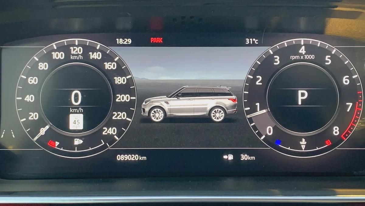 AED 2,900 Monthly | V6 Supercharged 2019 | American Specs | Excellent Condition-13-13