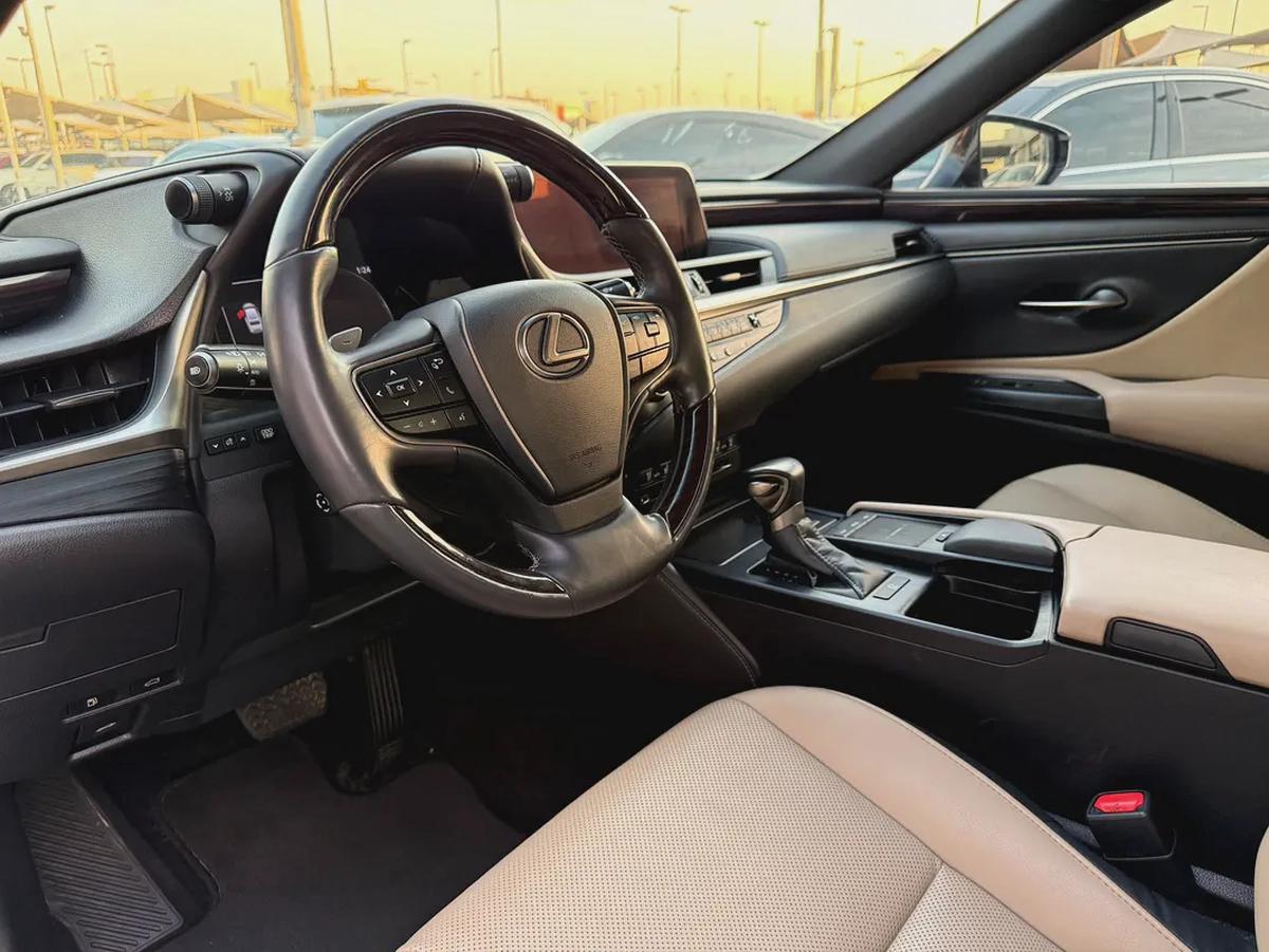 LEXUS ES 250 2021-7-7