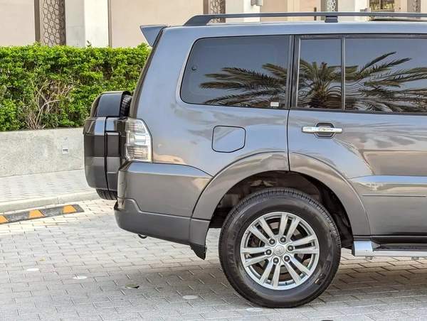 MITSUBISHI PAJERO 2017 GLS TOP FULL OPTION V6 3.8L IN EXCELLENT CONDITION